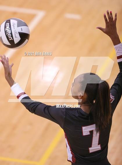 Thumbnail 3 in Whitewater vs Hampton and Upson-Lee photogallery.