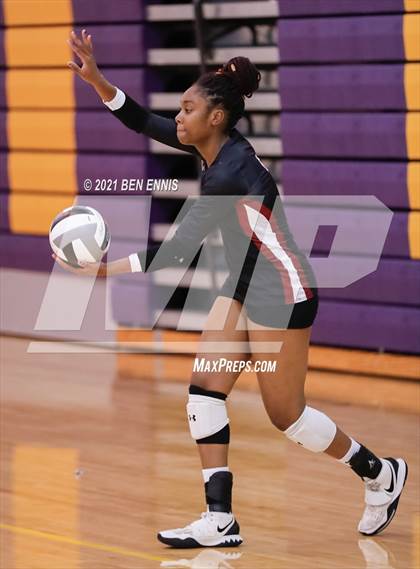 Thumbnail 1 in Whitewater vs Hampton and Upson-Lee photogallery.