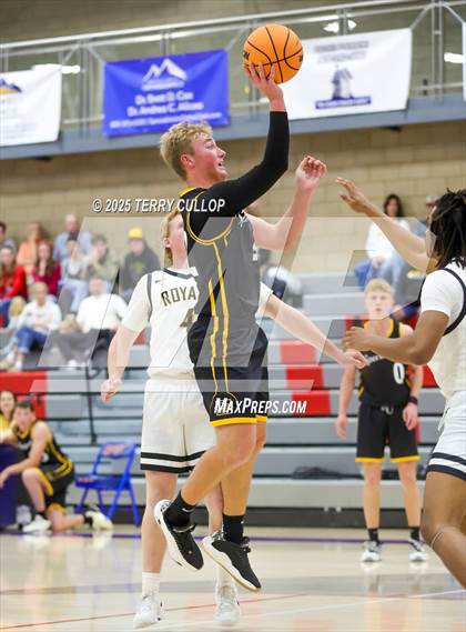 Thumbnail 2 in Roy vs. Emery (Ben Lomond Pepsi Classic) photogallery.