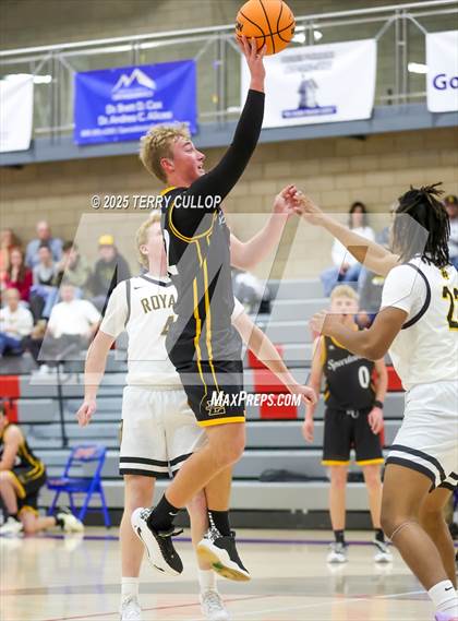 Thumbnail 3 in Roy vs. Emery (Ben Lomond Pepsi Classic) photogallery.