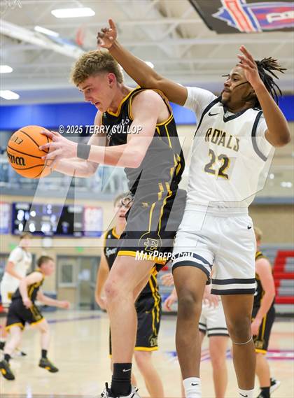 Thumbnail 3 in Roy vs. Emery (Ben Lomond Pepsi Classic) photogallery.