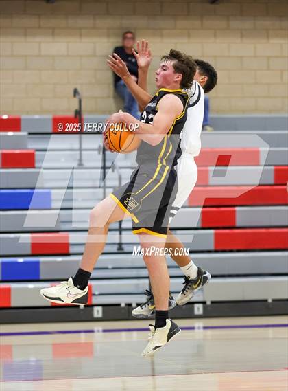 Thumbnail 1 in Roy vs. Emery (Ben Lomond Pepsi Classic) photogallery.