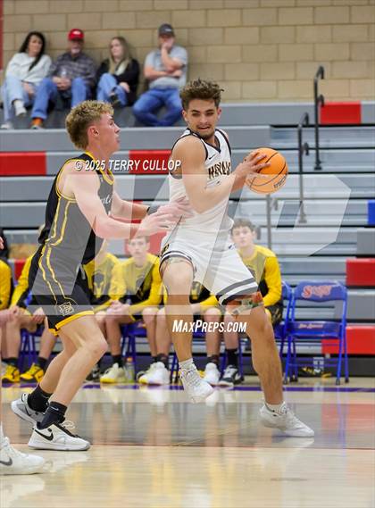 Thumbnail 3 in Roy vs. Emery (Ben Lomond Pepsi Classic) photogallery.