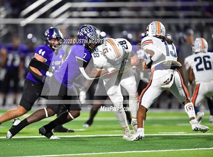 Thumbnail 2 in Glenn @ College Station photogallery.