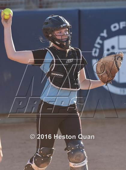 Thumbnail 2 in Villa Park vs La Habra (Alan Dugard Classic) photogallery.
