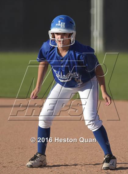 Thumbnail 3 in Villa Park vs La Habra (Alan Dugard Classic) photogallery.