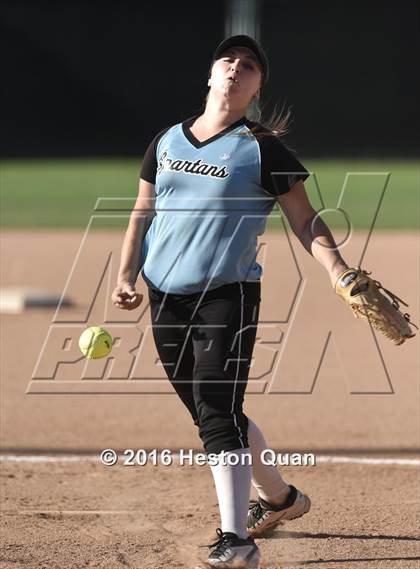 Thumbnail 3 in Villa Park vs La Habra (Alan Dugard Classic) photogallery.
