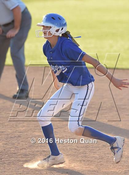 Thumbnail 2 in Villa Park vs La Habra (Alan Dugard Classic) photogallery.