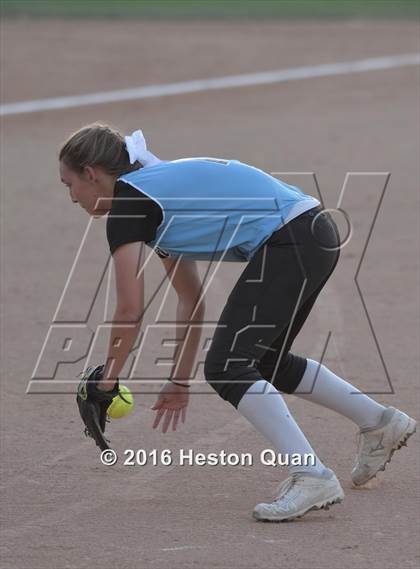 Thumbnail 3 in Villa Park vs La Habra (Alan Dugard Classic) photogallery.