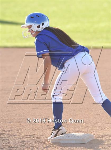 Thumbnail 3 in Villa Park vs La Habra (Alan Dugard Classic) photogallery.