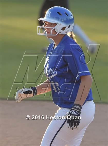 Thumbnail 2 in Villa Park vs La Habra (Alan Dugard Classic) photogallery.