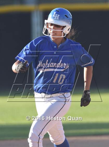 Thumbnail 3 in Villa Park vs La Habra (Alan Dugard Classic) photogallery.