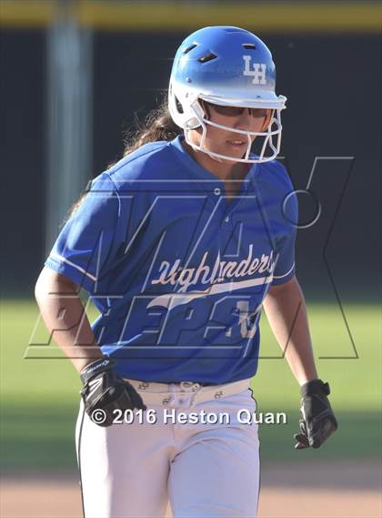 Thumbnail 2 in Villa Park vs La Habra (Alan Dugard Classic) photogallery.