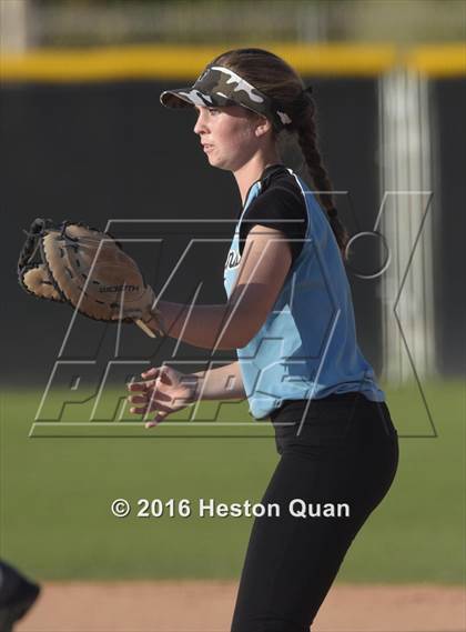 Thumbnail 3 in Villa Park vs La Habra (Alan Dugard Classic) photogallery.