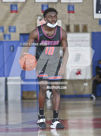 Thumbnail 3 in St. Raymond vs St. Peter's (CHSAA Spring Tournament) photogallery.