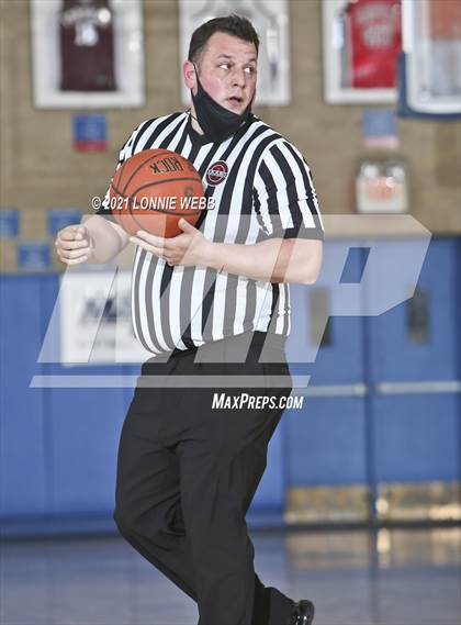 Thumbnail 2 in St. Raymond vs St. Peter's (CHSAA Spring Tournament) photogallery.