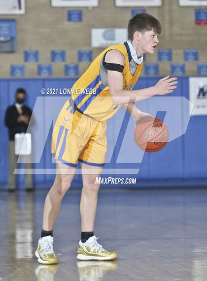 Thumbnail 2 in St. Raymond vs St. Peter's (CHSAA Spring Tournament) photogallery.