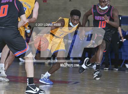 Thumbnail 2 in St. Raymond vs St. Peter's (CHSAA Spring Tournament) photogallery.