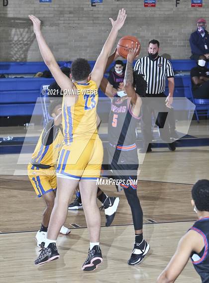 Thumbnail 1 in St. Raymond vs St. Peter's (CHSAA Spring Tournament) photogallery.