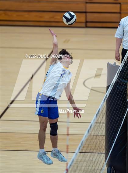 Thumbnail 2 in Carroll vs. Homestead (IHSAA Peru Regional) photogallery.