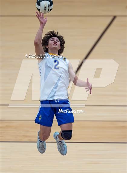Thumbnail 2 in Carroll vs. Homestead (IHSAA Peru Regional) photogallery.