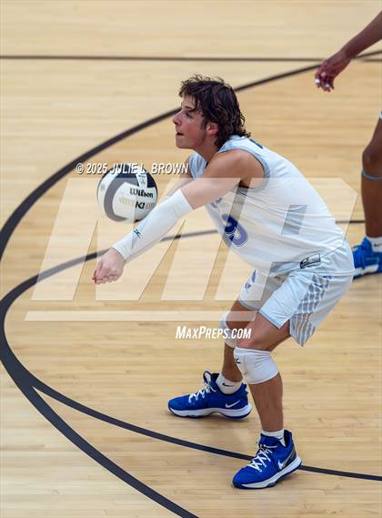 Thumbnail 2 in Carroll vs. Homestead (IHSAA Peru Regional) photogallery.