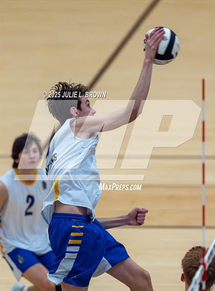 Thumbnail 2 in Carroll vs. Homestead (IHSAA Peru Regional) photogallery.