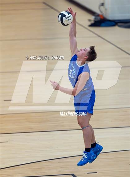 Thumbnail 2 in Carroll vs. Homestead (IHSAA Peru Regional) photogallery.