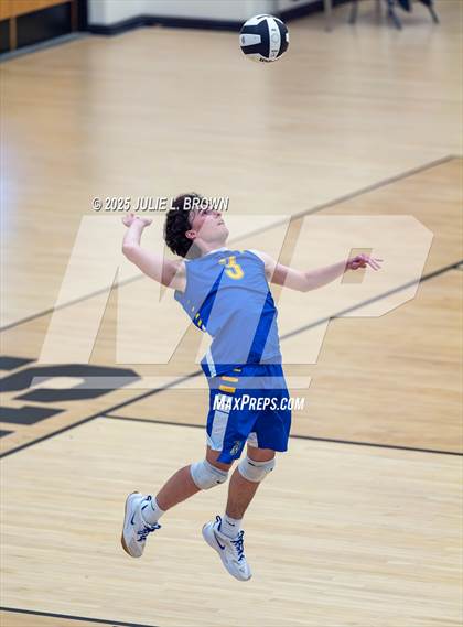 Thumbnail 2 in Carroll vs. Homestead (IHSAA Peru Regional) photogallery.