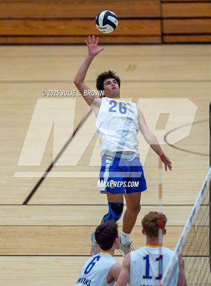 Thumbnail 2 in Carroll vs. Homestead (IHSAA Peru Regional) photogallery.