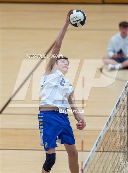 Thumbnail 2 in Carroll vs. Homestead (IHSAA Peru Regional) photogallery.