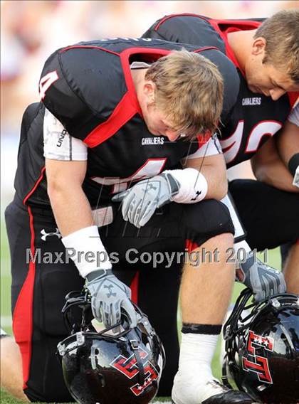 Thumbnail 3 in Lake Travis vs. Westlake photogallery.