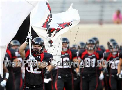 Thumbnail 3 in Lake Travis vs. Westlake photogallery.