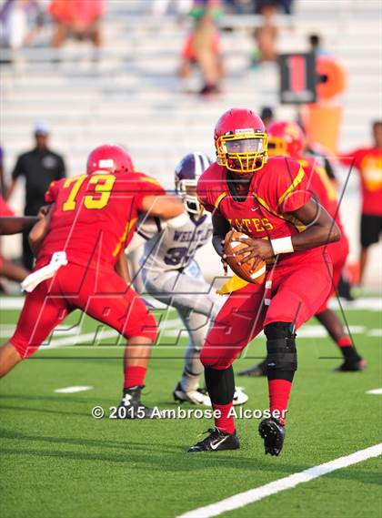 Thumbnail 2 in Wheatley vs Yates photogallery.