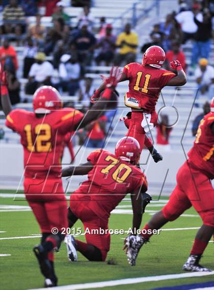 Thumbnail 2 in Wheatley vs Yates photogallery.