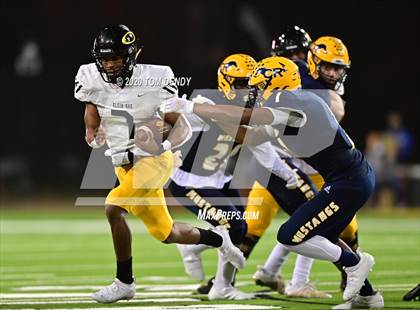 Thumbnail 2 in Klein Oak vs Cy Ranch (UIL 6A Bi-District Playoff) photogallery.