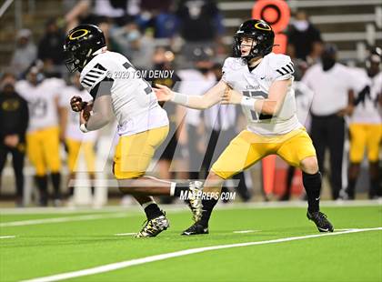 Thumbnail 2 in Klein Oak vs Cy Ranch (UIL 6A Bi-District Playoff) photogallery.