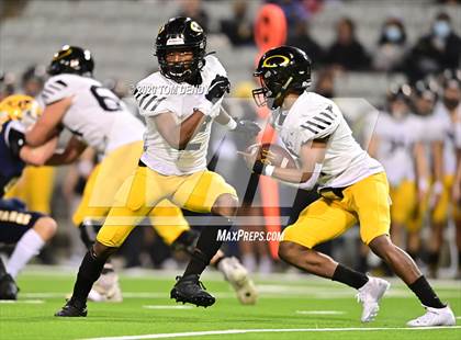Thumbnail 3 in Klein Oak vs Cy Ranch (UIL 6A Bi-District Playoff) photogallery.