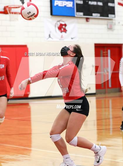 Thumbnail 2 in Maiden @ Newton-Conover photogallery.