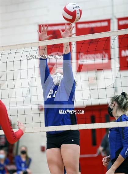 Thumbnail 3 in Maiden @ Newton-Conover photogallery.