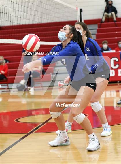 Thumbnail 1 in Maiden @ Newton-Conover photogallery.