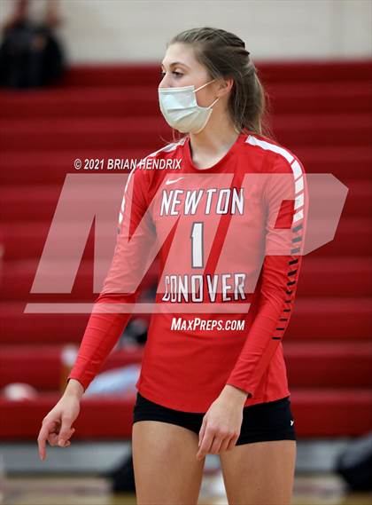 Thumbnail 2 in Maiden @ Newton-Conover photogallery.