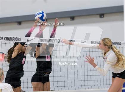 Thumbnail 1 in JSerra Catholic vs Jesuit (Nike Tournament of Champions – Southwest) photogallery.