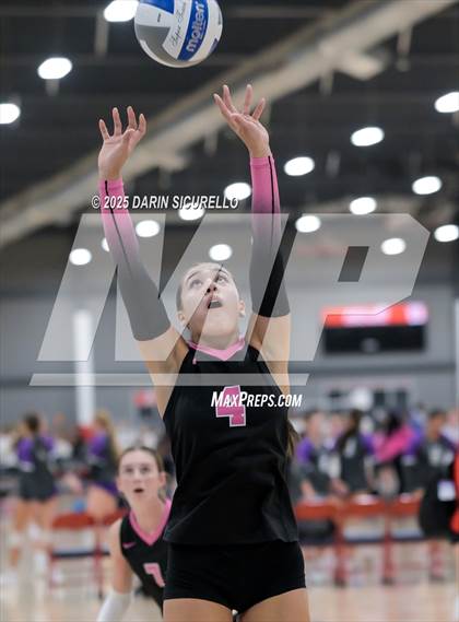 Thumbnail 2 in JSerra Catholic vs Jesuit (Nike Tournament of Champions – Southwest) photogallery.