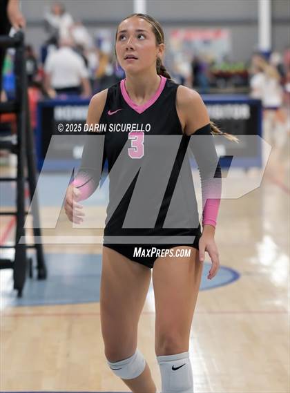 Thumbnail 2 in JSerra Catholic vs Jesuit (Nike Tournament of Champions – Southwest) photogallery.