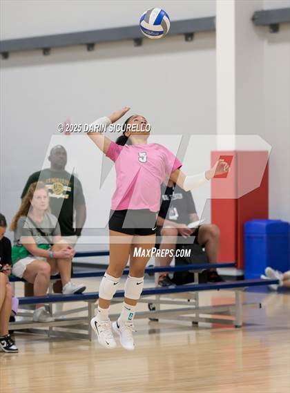 Thumbnail 2 in JSerra Catholic vs Jesuit (Nike Tournament of Champions – Southwest) photogallery.