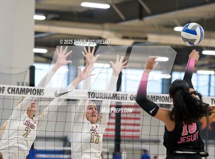 Thumbnail 3 in JSerra Catholic vs Jesuit (Nike Tournament of Champions – Southwest) photogallery.