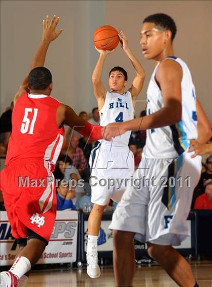 Thumbnail 3 in Mater Dei vs. Foothill (MaxPreps Holiday Classic) photogallery.