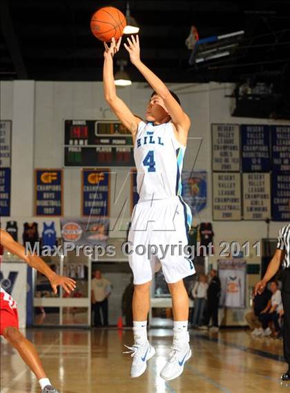 Thumbnail 2 in Mater Dei vs. Foothill (MaxPreps Holiday Classic) photogallery.