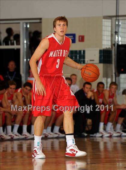 Thumbnail 2 in Mater Dei vs. Foothill (MaxPreps Holiday Classic) photogallery.